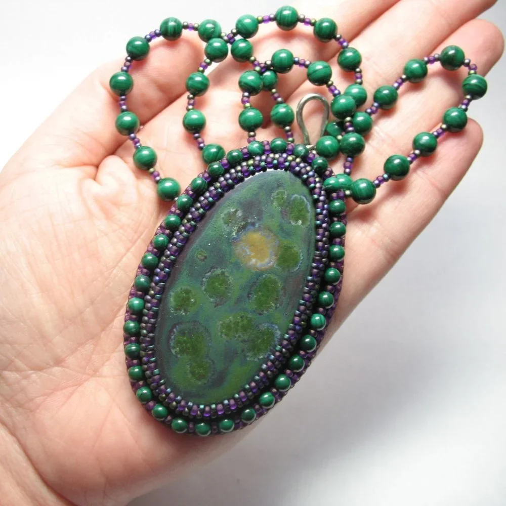 Ooak Artisan Cabochon and Malachite necklace